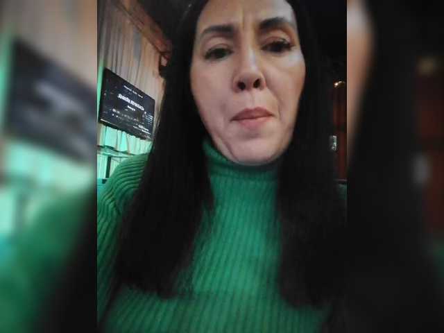 KarolinaMilf's BongaCams show and profile