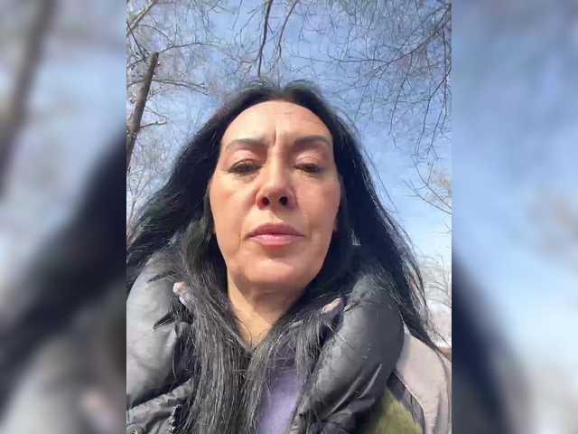 KarolinaMilf's BongaCams show and profile