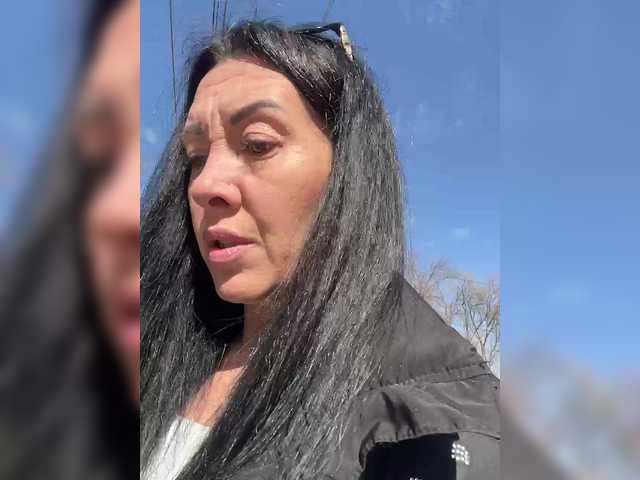 KarolinaMilf's BongaCams profile