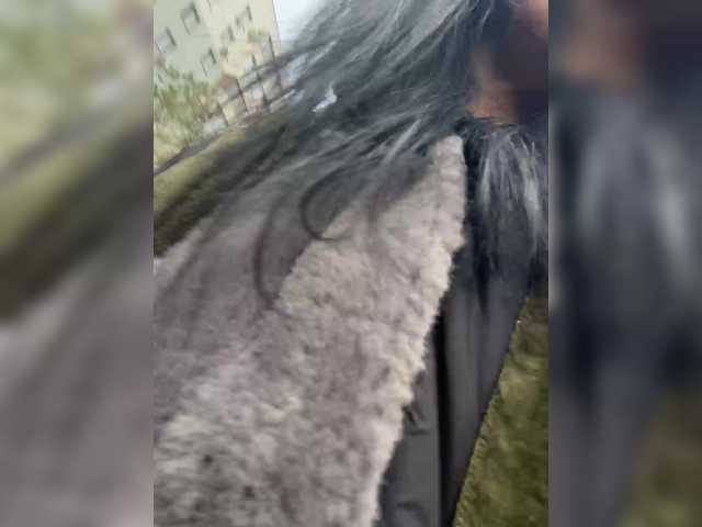 KarolinaMilf's BongaCams show and profile