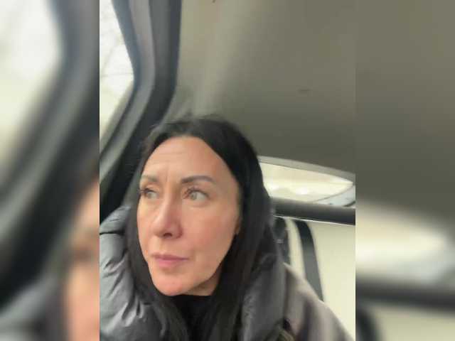 KarolinaMilf's BongaCams show and profile