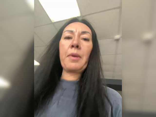 KarolinaMilf's BongaCams show and profile