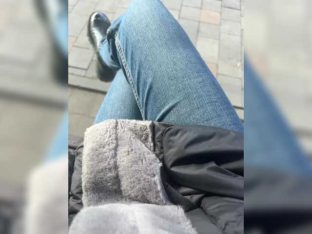 KarolinaMilf's BongaCams show and profile