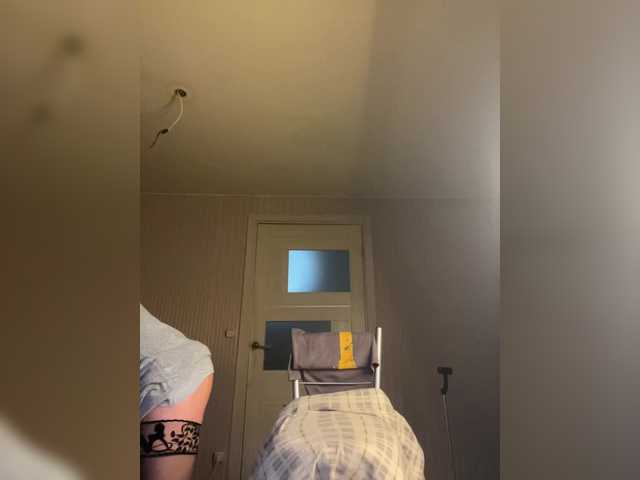 KarolinaMilf's BongaCams show and profile