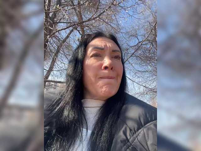 KarolinaMilf's BongaCams show and profile