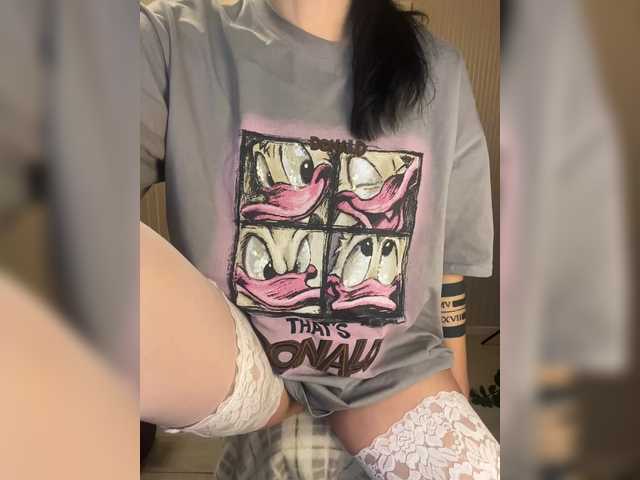 KarolinaMilf's BongaCams show and profile