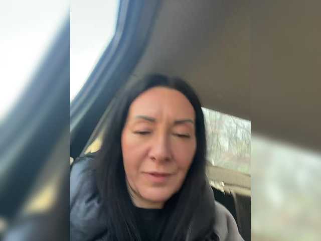 KarolinaMilf's BongaCams show and profile