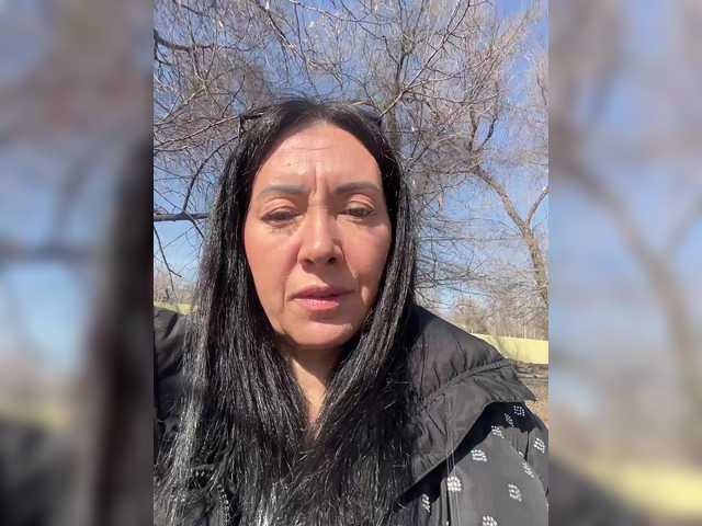 KarolinaMilf's BongaCams show and profile