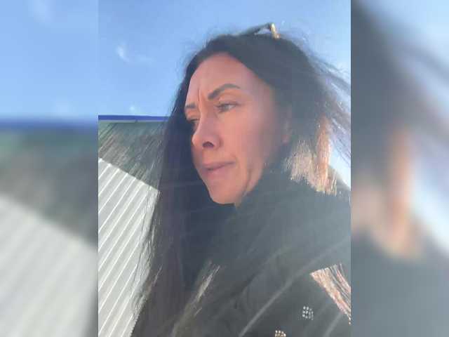 KarolinaMilf's BongaCams show and profile