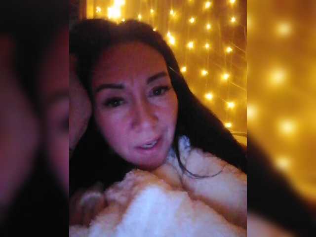 KarolinaMilf's BongaCams show and profile