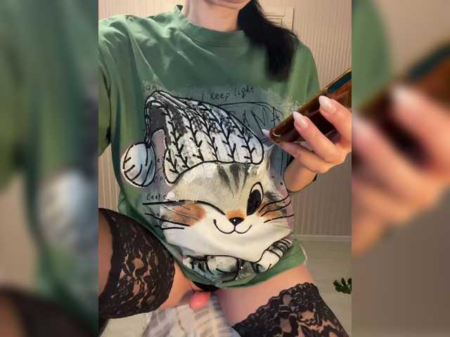 KarolinaMilf's BongaCams show and profile