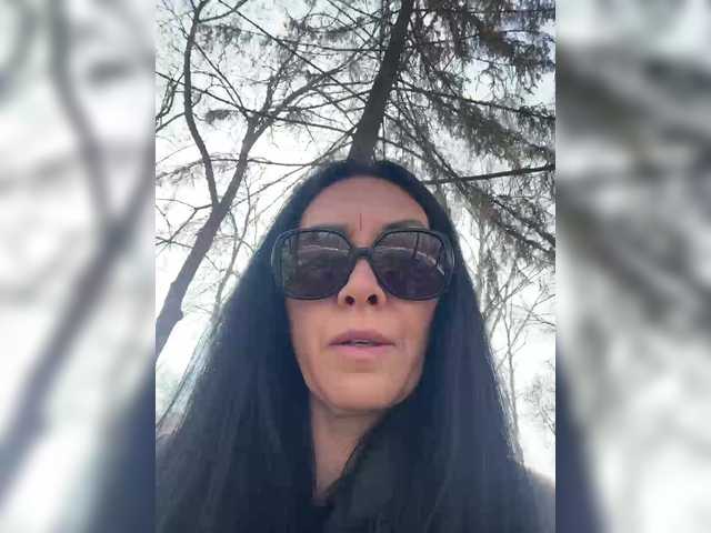 KarolinaMilf's BongaCams show and profile