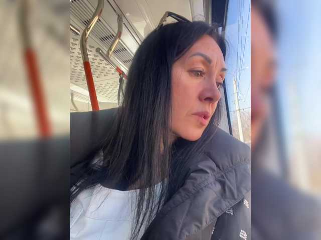 KarolinaMilf's BongaCams show and profile