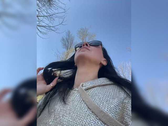 KarolinaMilf's BongaCams profile