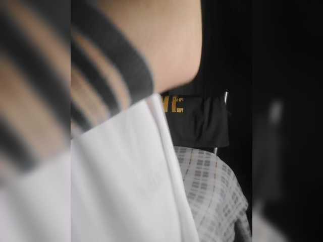 KarolinaMilf's BongaCams show and profile