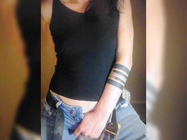 модель KarolinaMilf