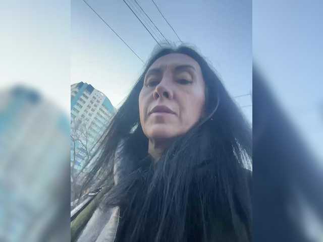 KarolinaMilf's BongaCams show and profile