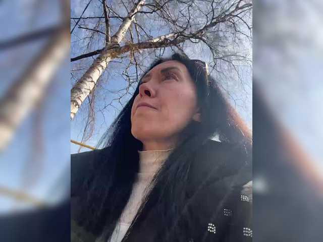 KarolinaMilf's BongaCams show and profile