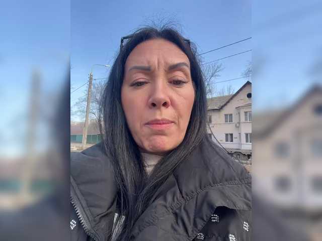 KarolinaMilf's BongaCams show and profile