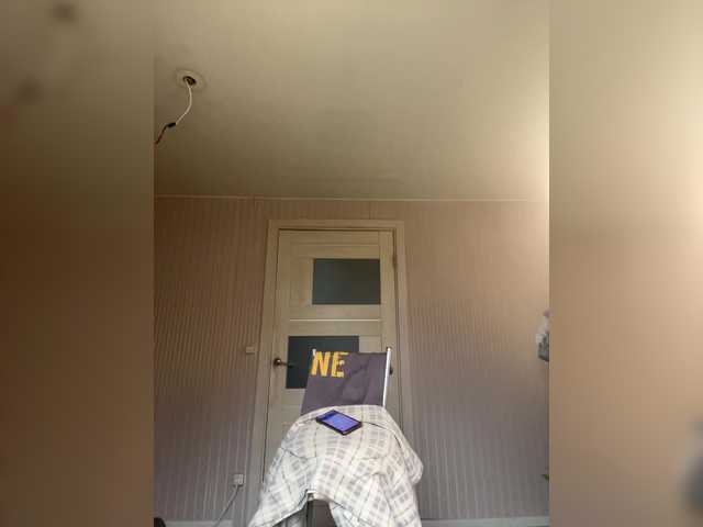 KarolinaMilf's BongaCams show and profile