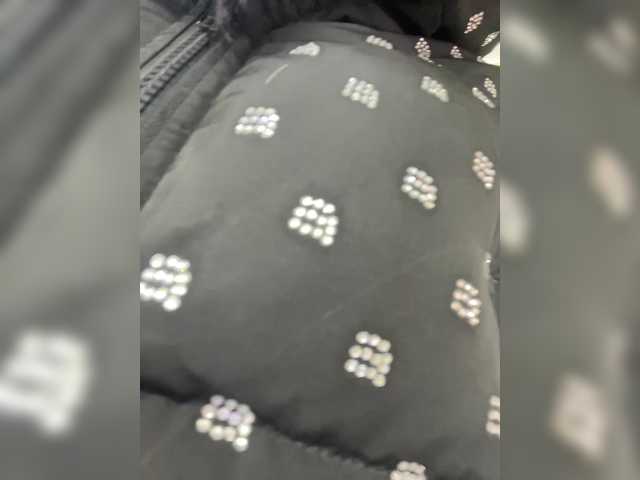 KarolinaMilf's BongaCams show and profile