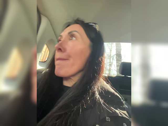 KarolinaMilf's BongaCams show and profile