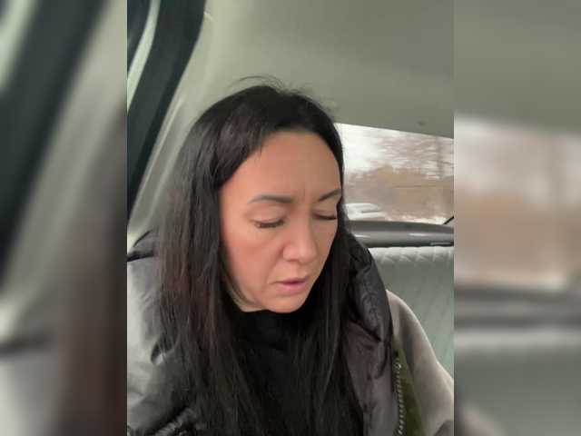 KarolinaMilf's BongaCams show and profile