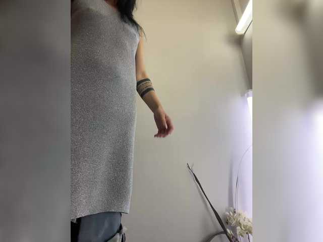 KarolinaMilf's BongaCams show and profile