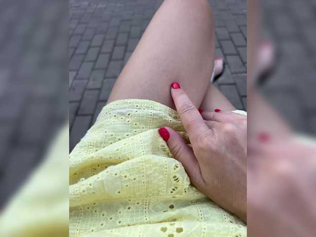 Discover KarolinaMilf from BongaCams