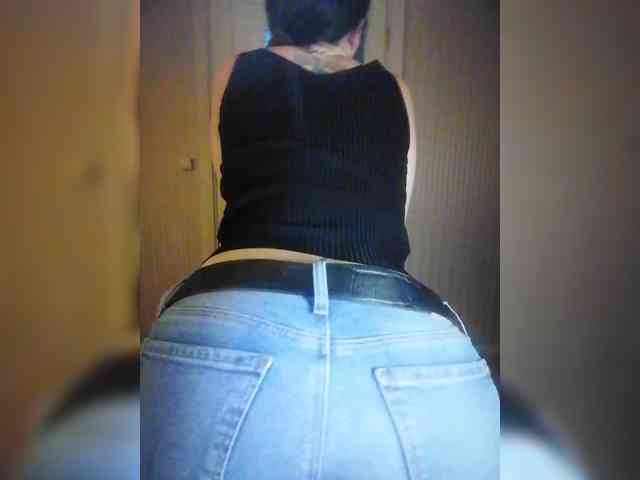 Karolina_Milf webcam