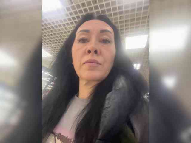 Karolina_Milf webcam