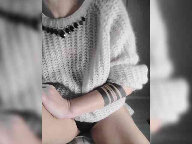 Karolina_Milf webcam