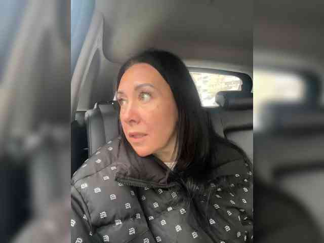 Karolina_Milf webcam