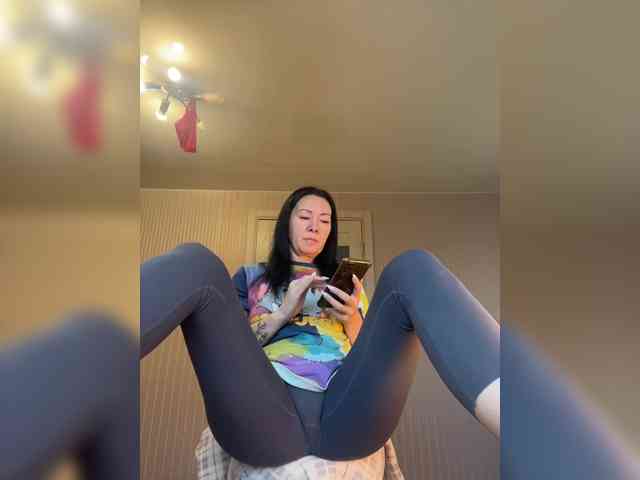 Karolina_Milf webcam