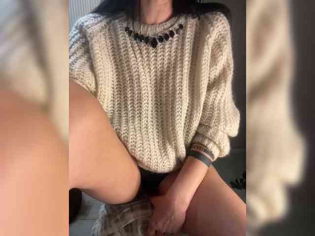 Karolina_Milf webcam