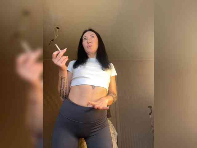 KarolinaMilf Live Webcam on BongaCams