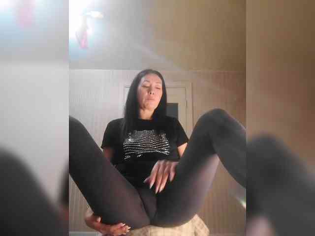 Karolina_Milf webcam