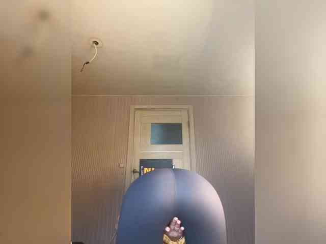 strip webcam KarolinaMilf