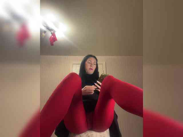 Karolina_Milf webcam