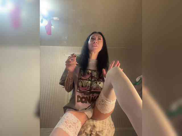 Karolina_Milf webcam
