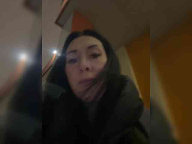 Karolina_Milf webcam