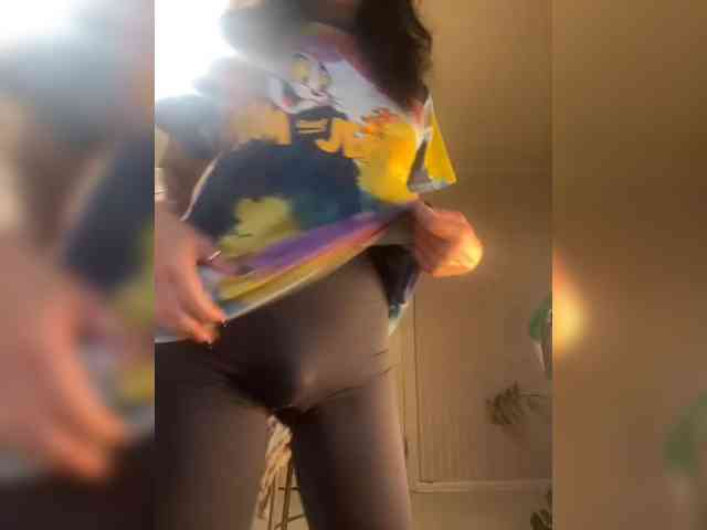 Karolina_Milf webcam