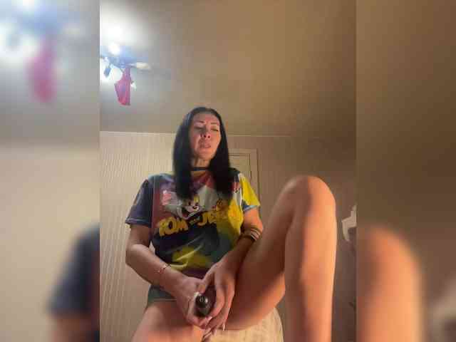 Karolina_Milf webcam