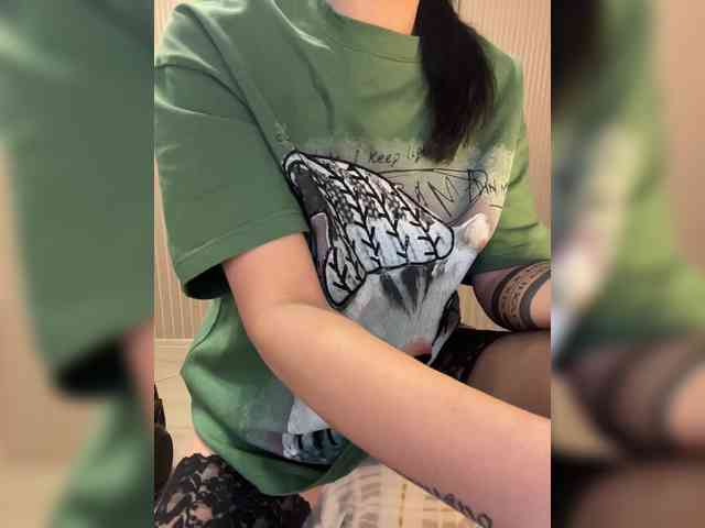 Karolina_Milf webcam