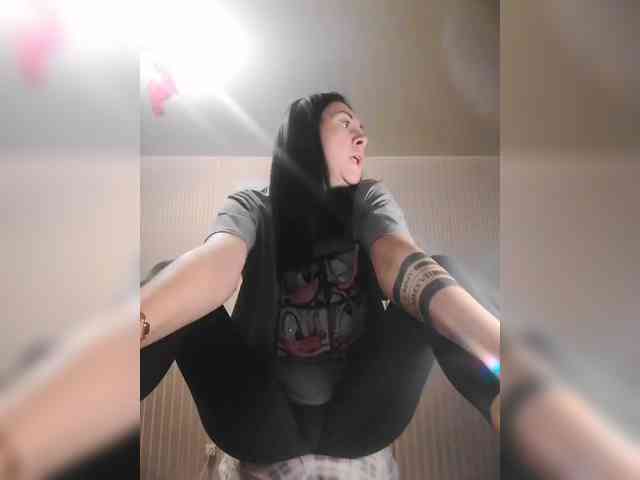 Karolina_Milf webcam