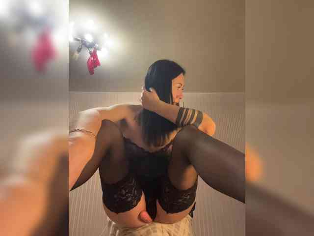 Karolina_Milf webcam