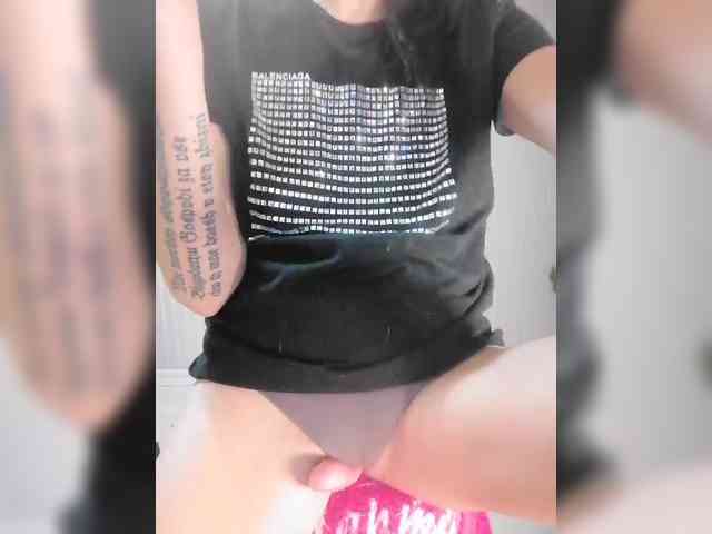 private live sex show KarolinaMilf