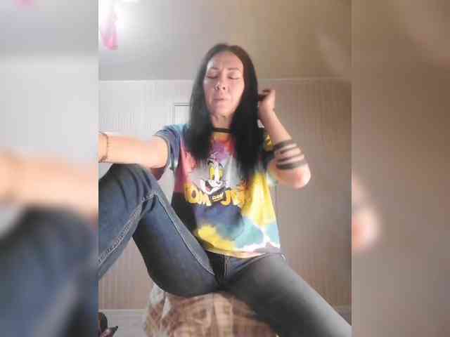 Karolina_Milf webcam