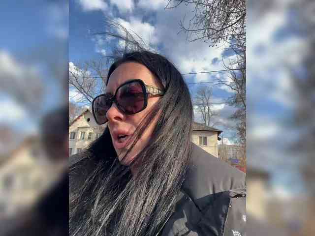 Karolina_Milf webcam