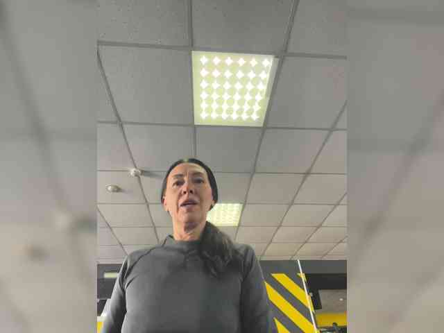 Karolina_Milf webcam